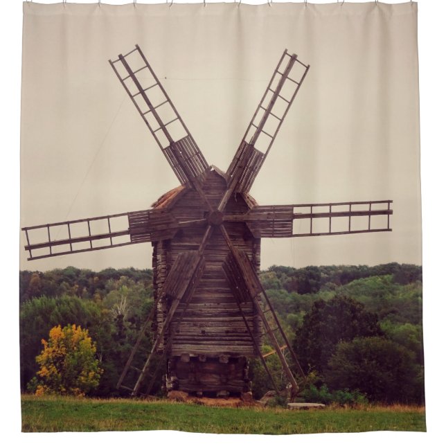 Old windmill. Autumn landscape. Ukrainearchitectur Duschvorhang (Vorderseite)