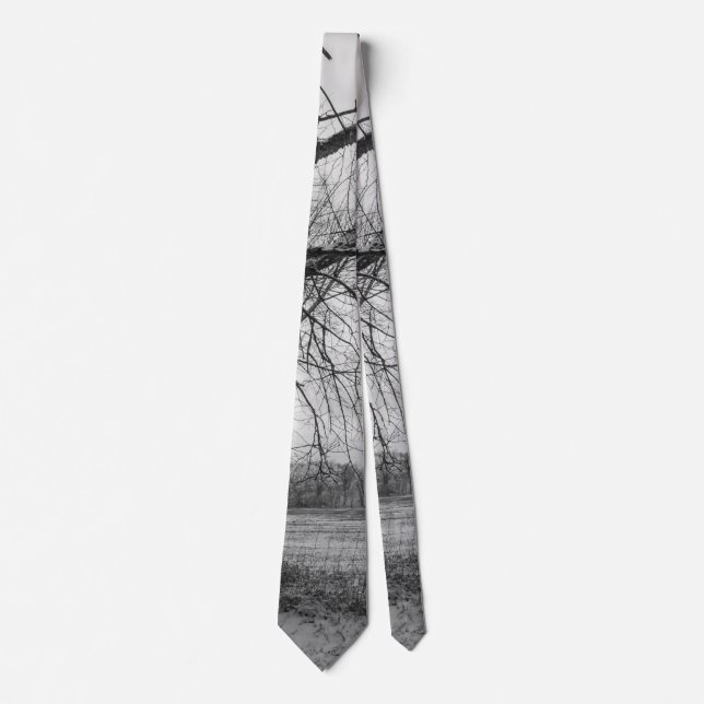 Old Winter Tree Grayscale Neck Tie Krawatte (Vorderseite)