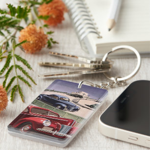 Oldtimer-Autos, klassische Limousinen auf einer Au Schlüsselanhänger