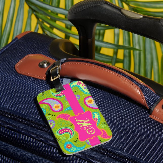 Olive Green Fuchsia Pink Modern Paisley Monogram Gepäckanhänger (Vorderseite Insitu 1)