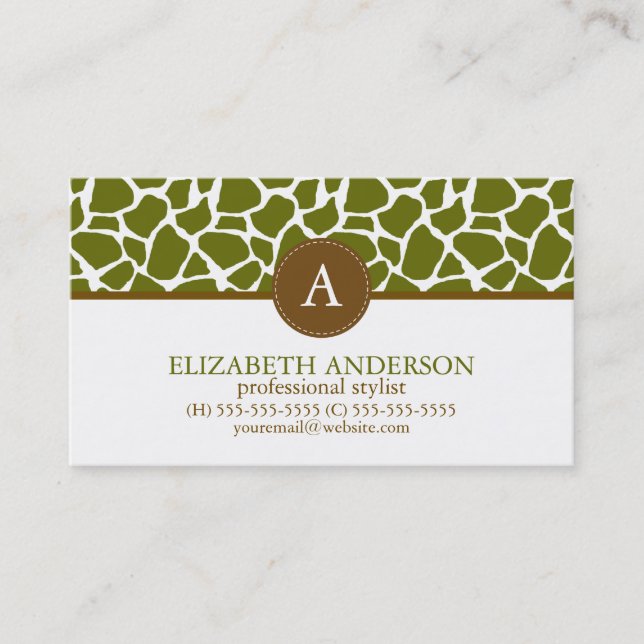Olive Green Giraffe Muster Monogram Visitenkarte (Vorderseite)