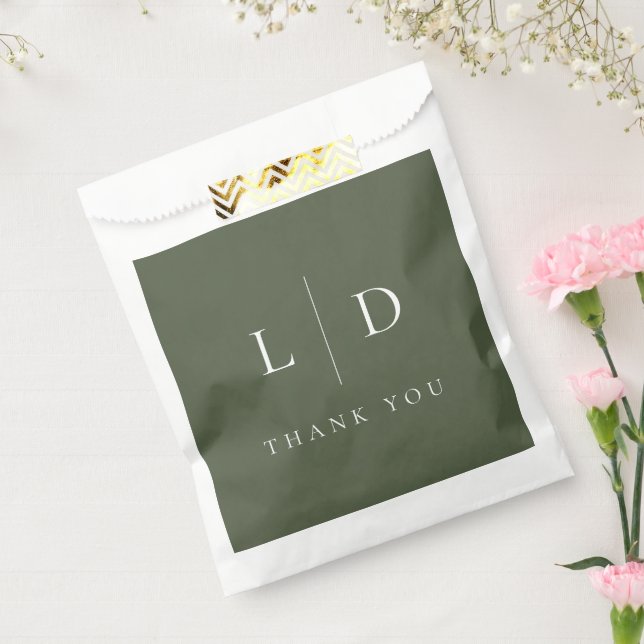 Olive Green Minimalistisch Monogram Wedding Geschenktütchen (Versiegelt)