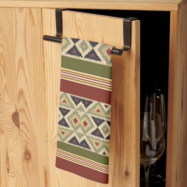 Olive Green Mustard Ochre Yellow Tribal Ikat Art Geschirrtuch (Drittel gefaltet)