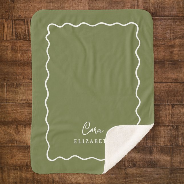 Olive Green Wavy Border Mit Monogramm Sherpadecke (Von Creator hochgeladen)