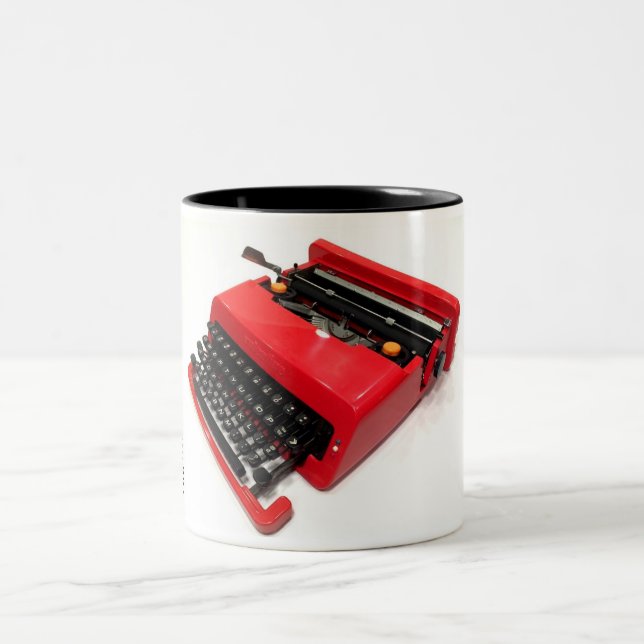 Olivetti-Valentinsgrußschreibmaschine Zweifarbige Tasse (Mittel)