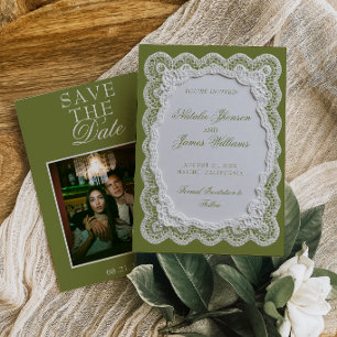 Olivgrüne Spitzenuntersetzer Old Money Foto Hochze Save The Date