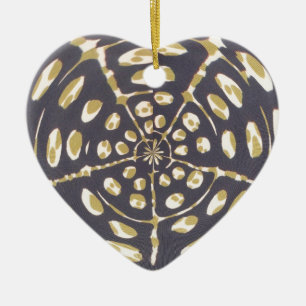 Olivgrüner Druck mit radialem Tupfenmuster im Polk Keramik Ornament