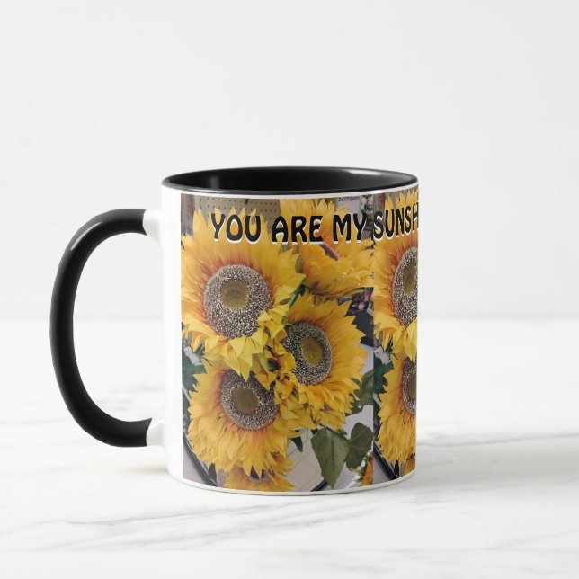 OLUMIDE GBADAMOSI-KREATIONEN TASSE (Links)