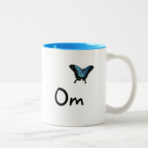 Om avec papillon- Mug
