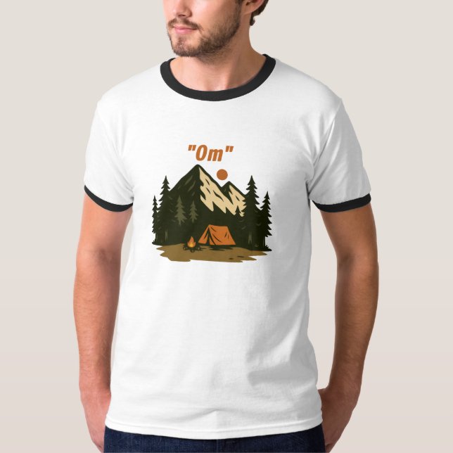 “Om”-Berg-Meditations-Camping-Design T-Shirt (Vorderseite)