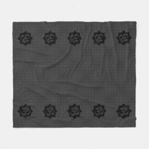 OM Lotus Spiritualität Yoga im Carbon Fibre Style Fleecedecke