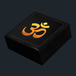 Om Mantra Yoga Symbol Asana Relax Fitness Gold Sun Erinnerungskiste<br><div class="desc">Om Mantra Yoga Symbol Asana Relax Fitness Gold Sun Meditation Yellow Orange Inspirational Elegant Sonnenaufgang Holzschmuck Keepake Box.</div>