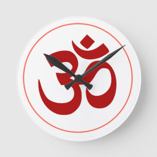 Om oder Om-Symbol (dunkelrote Farbe) Runde Wanduhr