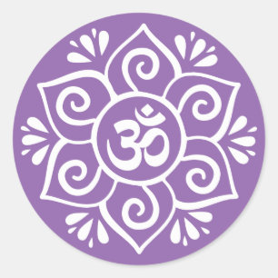 OM-Symbol in der Lotosblumenblatt-Mandala Runder Aufkleber