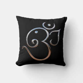 Om Symbol Kissen