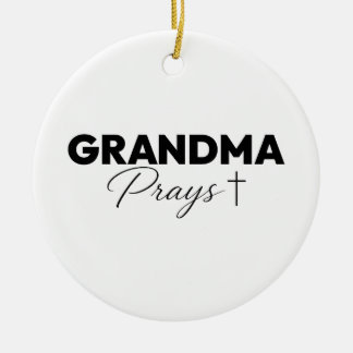 Oma betet 2026 Andenken Keramik Ornament