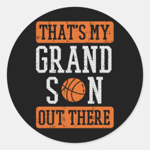 Oma da draußen Basketball Oma Opa Männer Runder Aufkleber