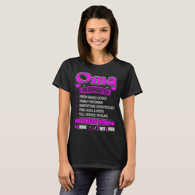 Oma, das freie Umarmungen und T-Shirt (Vorne ganz)