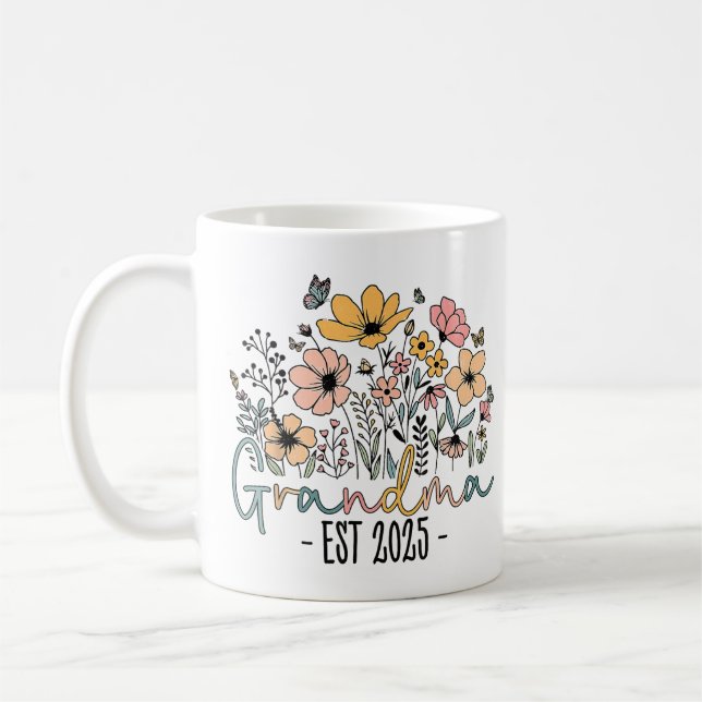 Oma Est 2025 Blumengrandma 2025 Kaffeetasse (Links)