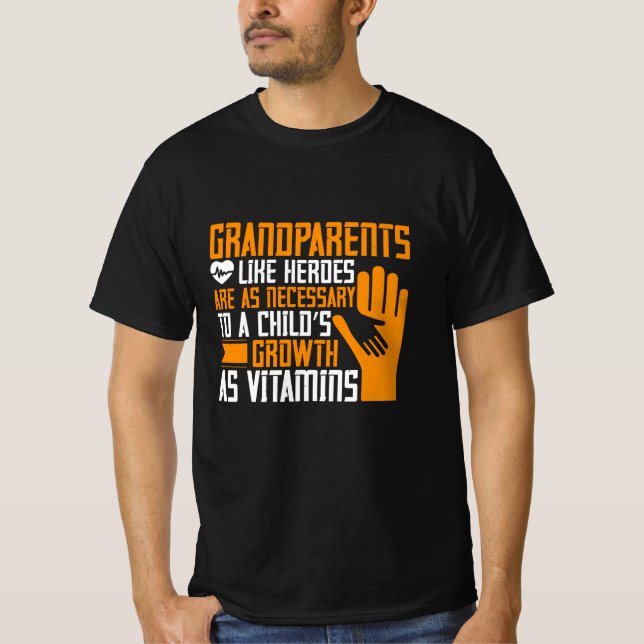 Oma - Großeltern wie Helden T-Shirt (Vorderseite)