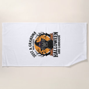 Oma Halloween Labrador Lustig Vintage_1 Strandtuch