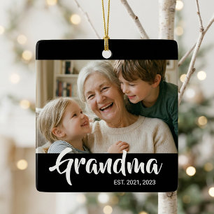 Oma hat Schwarz-Weiß-Script-Foto gegründet Keramikornament