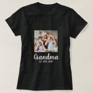 Oma hat weißes Schriftfoto eingerichtet T-Shirt