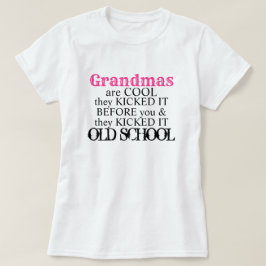 Oma ist ein cooles niedliches Zitat aus der alten T-Shirt