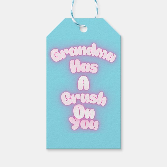 Oma ist in dich verknallt geschenkanhänger (Vorderseite)