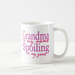 Oma ist mein Name Kaffeetasse<br><div class="desc">Für Großmas,  die Liebe,  ihre Enkel zu verwöhnen. Perfektes Geschenk für Großeltern</div>