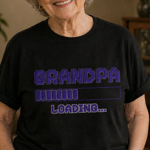 Oma lädt Schwangerschafts-Ankündigungsshirt T-Shirt