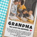 Oma Personalisiertes Foto Geschenk von Kindern Geschirrtuch<br><div class="desc">Kompilieren Sie eine Liste von Dingen,  die Sie über Ihre Oma Liebe,  fügen Sie ein Lieblingsfoto und Sie haben einen Muttertag oder Weihnachtsgeschenk wird sie Schatz! Perfekt für Geburtstage und andere Familienmitglieder! filtriert</div>