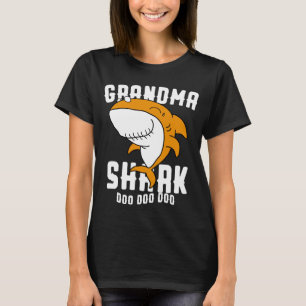 Oma Shark Mami Geburtstag Halloween Weihnachten T-Shirt