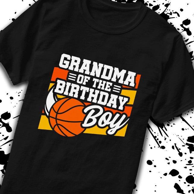 Oma von Birthday Boy Basketball Großmutter T-Shirt (Von Creator hochgeladen)