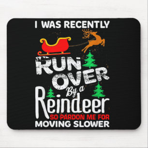 Oma wurde von einem Rentier überfahren Weihnachten Mousepad
