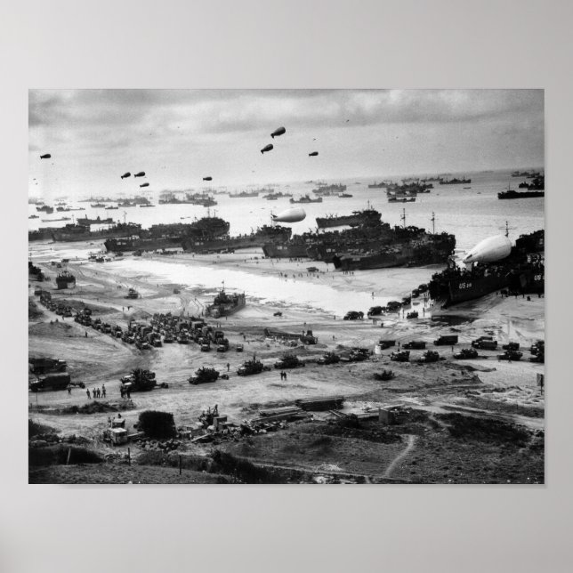 Omaha Beach Resupply - Normandy Invasion - 1944 Poster (Vorne)