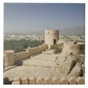 Oman, Die Batinah-Ebene, Nakhal. Nakhal-Fort, bei Fliese