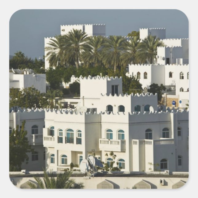 Oman, Muscat, Korm. Gebäude des Qurm-Gebiets / Quadratischer Aufkleber (Vorderseite)