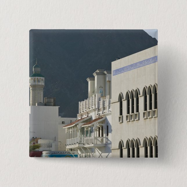 Oman, Muscat, Mutrah. Mutrah Corniche Moschee und Button (Vorderseite)
