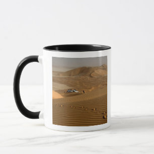 Oman, Rub Al Khali-Wüste, Fahren auf den Dünen Tasse