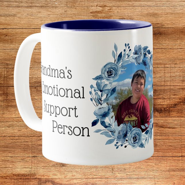 Oma's Emotional Support Person Foto Blue Zweifarbige Tasse (Von Creator hochgeladen)