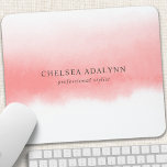 Ombre Pink Wasserfarben Minimalistisches Geschäft Mousepad<br><div class="desc">Ombre Pink Watercolor Minimalistisch Business Mouse Pad. Perfekt für ein weibliches Business-Look für Haarstylisten,  Makeup Künstler,  Kosmetologe und mehr!</div>