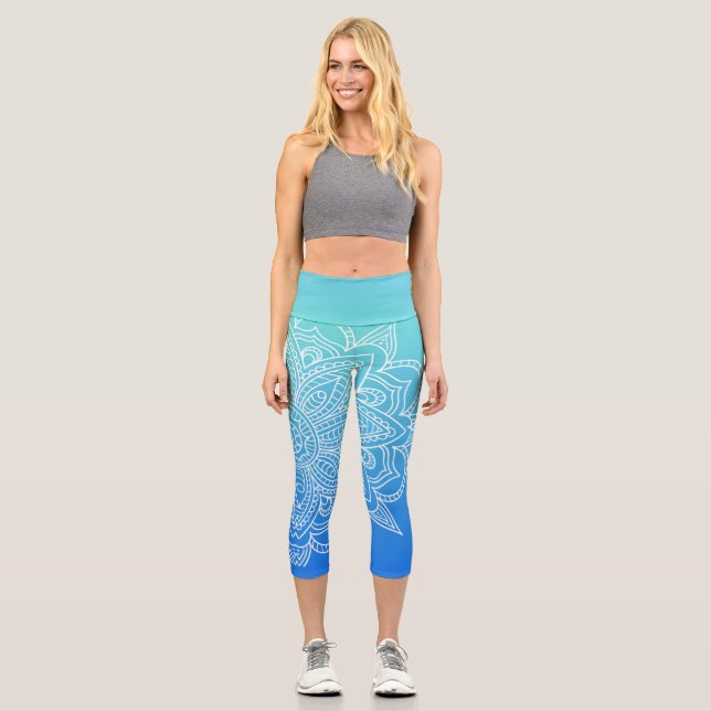 Ombre Türkise Blue Mandala Yoga Capri Leggings (Vorderseite)