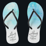 Ombre Watercolor Wedding Flip Flops - Blau<br><div class="desc">Feiern Sie stilvoll mit diesen trendigen Hochzeitsflips. Dieses Design lässt sich leicht mit Ihrem speziellen Veranstaltungskommentar personalisieren und Ihre Gäste werden begeistert sein,  wenn sie diese fabelhaften Gastgeschenke erhalten.</div>