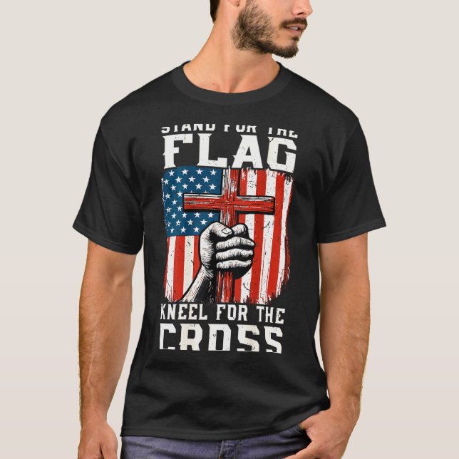 On-back Stand For Flag Kneel Cross Patriotic Chris T-Shirt (Vorderseite)