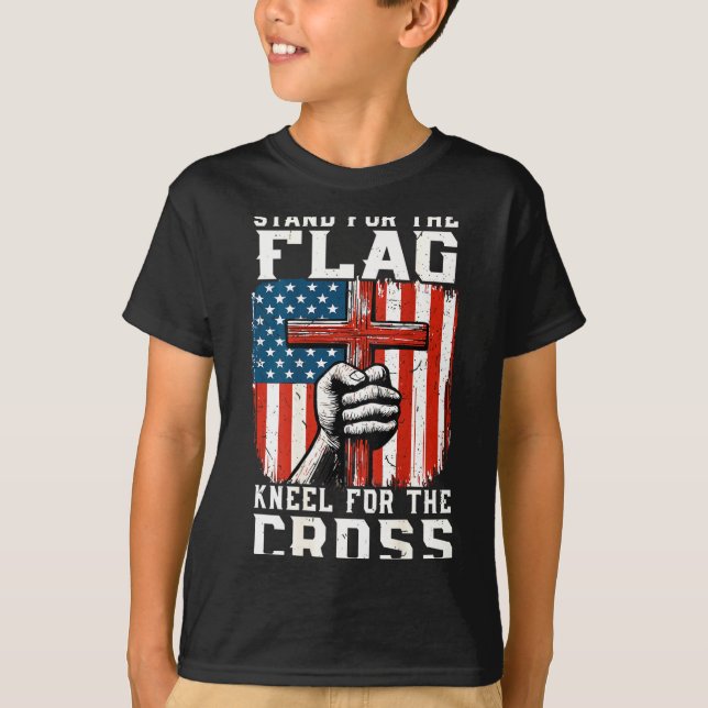 On-back Stand For Flag Kneel Cross Patriotic Chris T-Shirt (Vorderseite)