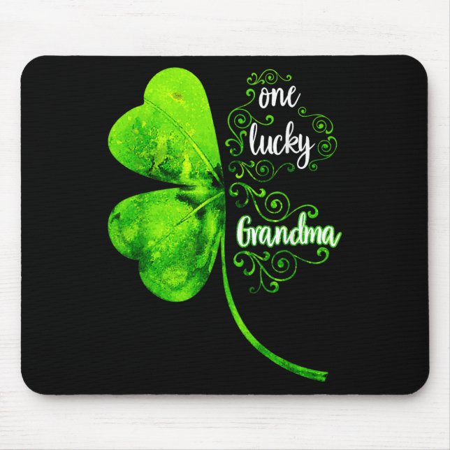 One Lucky Grandma Shamrock Grandma St Patricks Day Mousepad (Vorne)