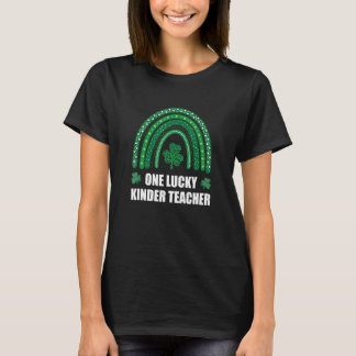 One Lucky Kinder Teacher Rainbow St Patricku2019s T-Shirt