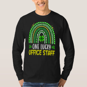 One Lucky Office Staff St Patricks Day Kleeblatt R T-Shirt