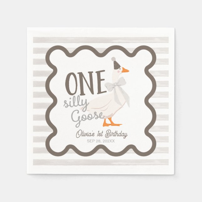 One Silly Goose Beige Bow 1st Birthday Serviette (Vorderseite)